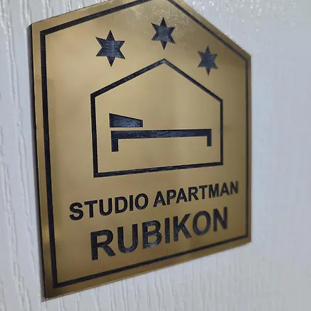 Free Parking Rubikon 公寓